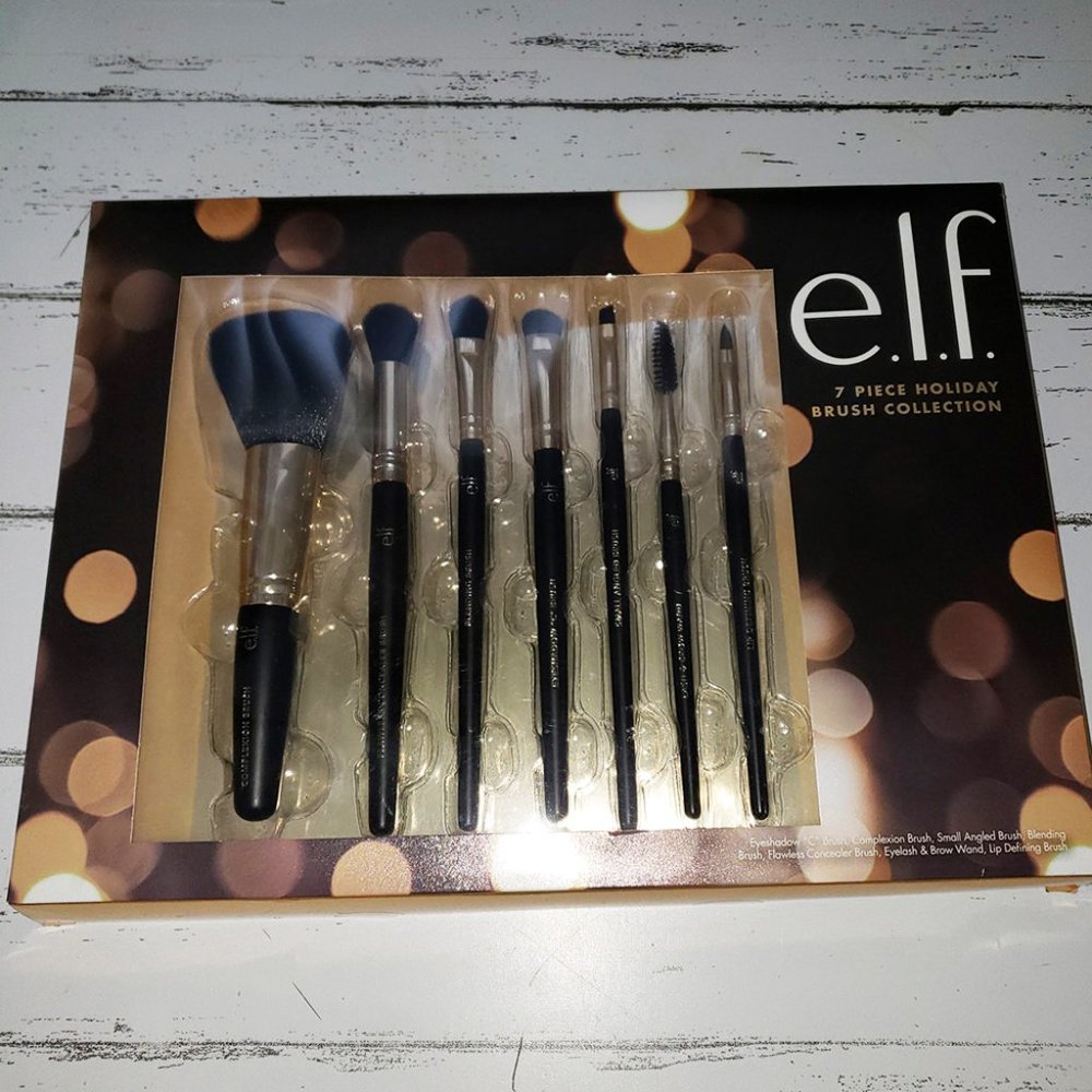 e.l.f. Cosmetics 7 Piece Holiday Brush Collection